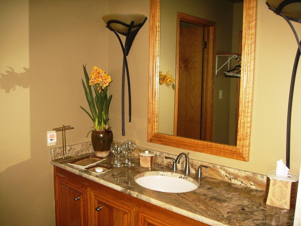 Mcdougall Lane Bed & Breakfast Drumheller Buitenkant foto