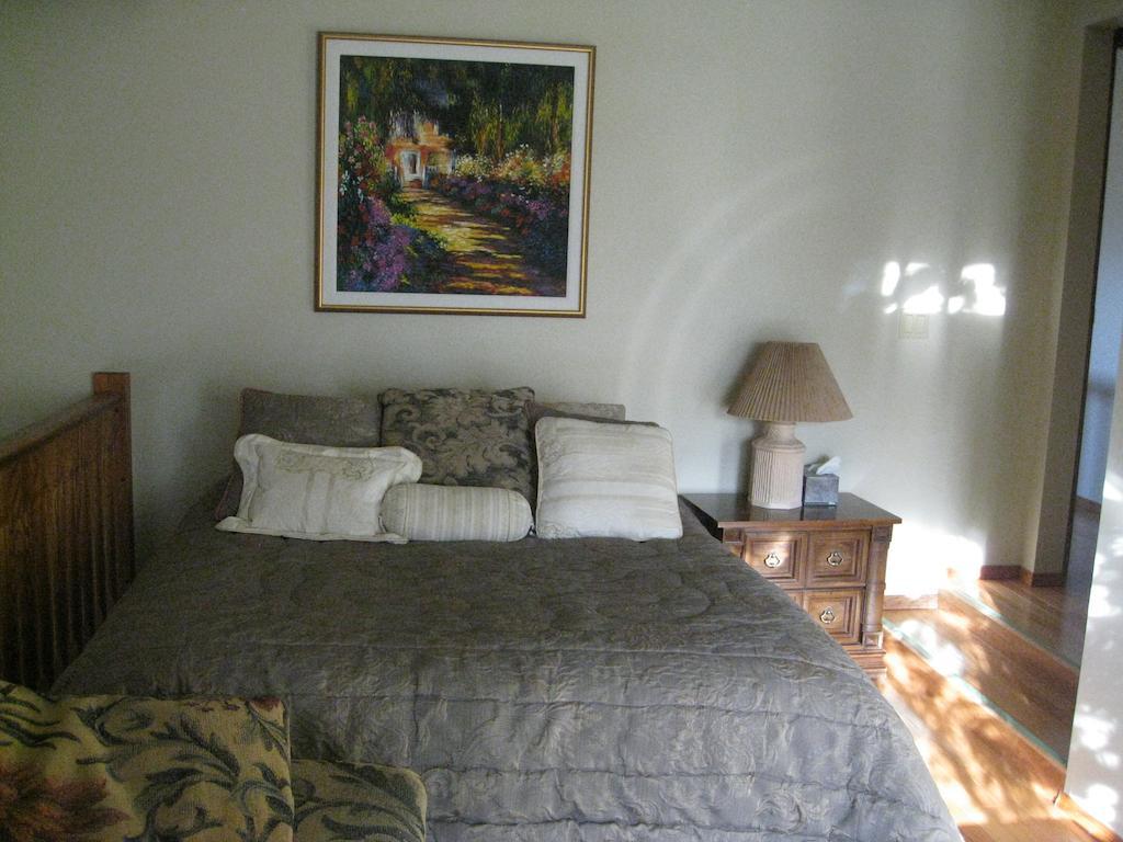 Mcdougall Lane Bed & Breakfast Drumheller Buitenkant foto